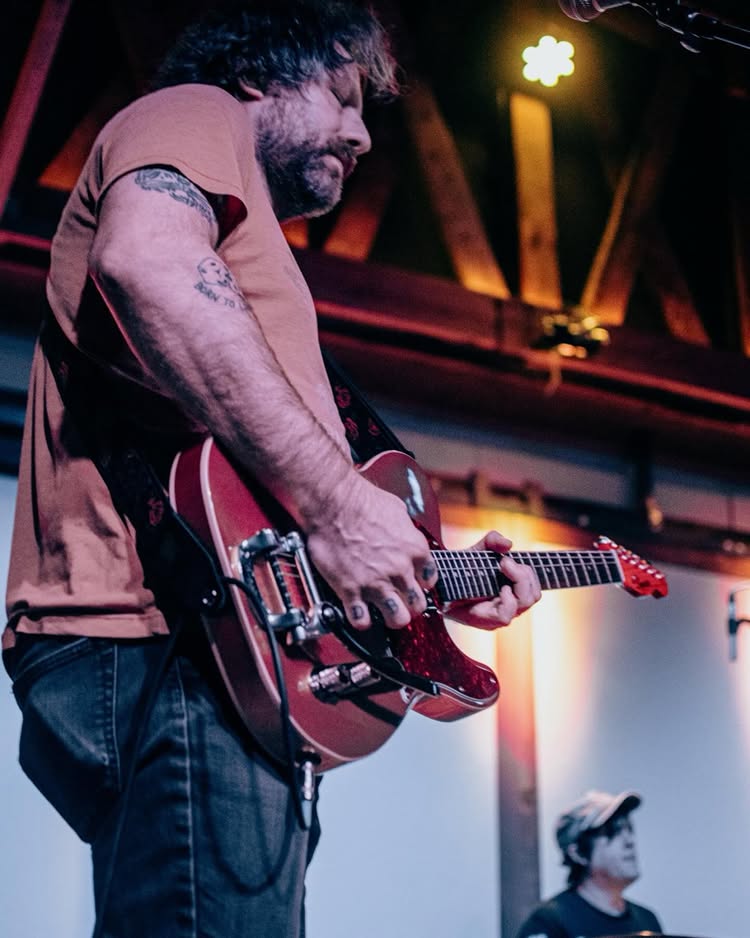 Ryan Davis & the Roadhouse Band