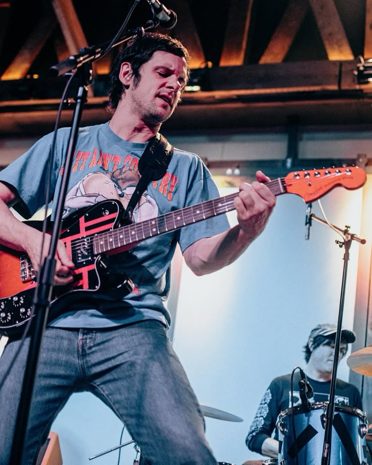 Ryan Davis & the Roadhouse Band